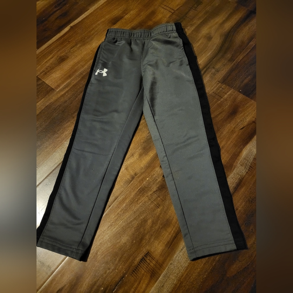 Size 5 under armour pants